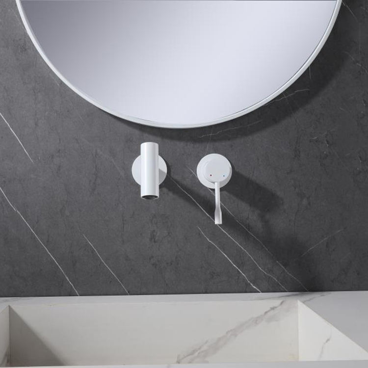 Grifos de lavabo de pared de latón para baño