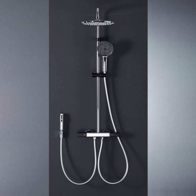 Sistema de ducha de lluvia expuesta montado en la pared para baño frío y caliente cromado negro